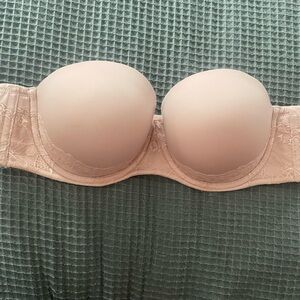 Elegant Lace Strapless Bra - Nude